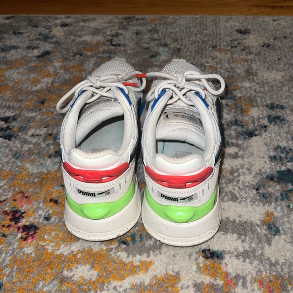 puma sneakers - Picture 3 of 5